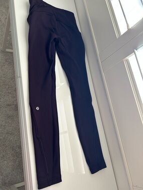 Lululemon leggings. Open for offers🙂